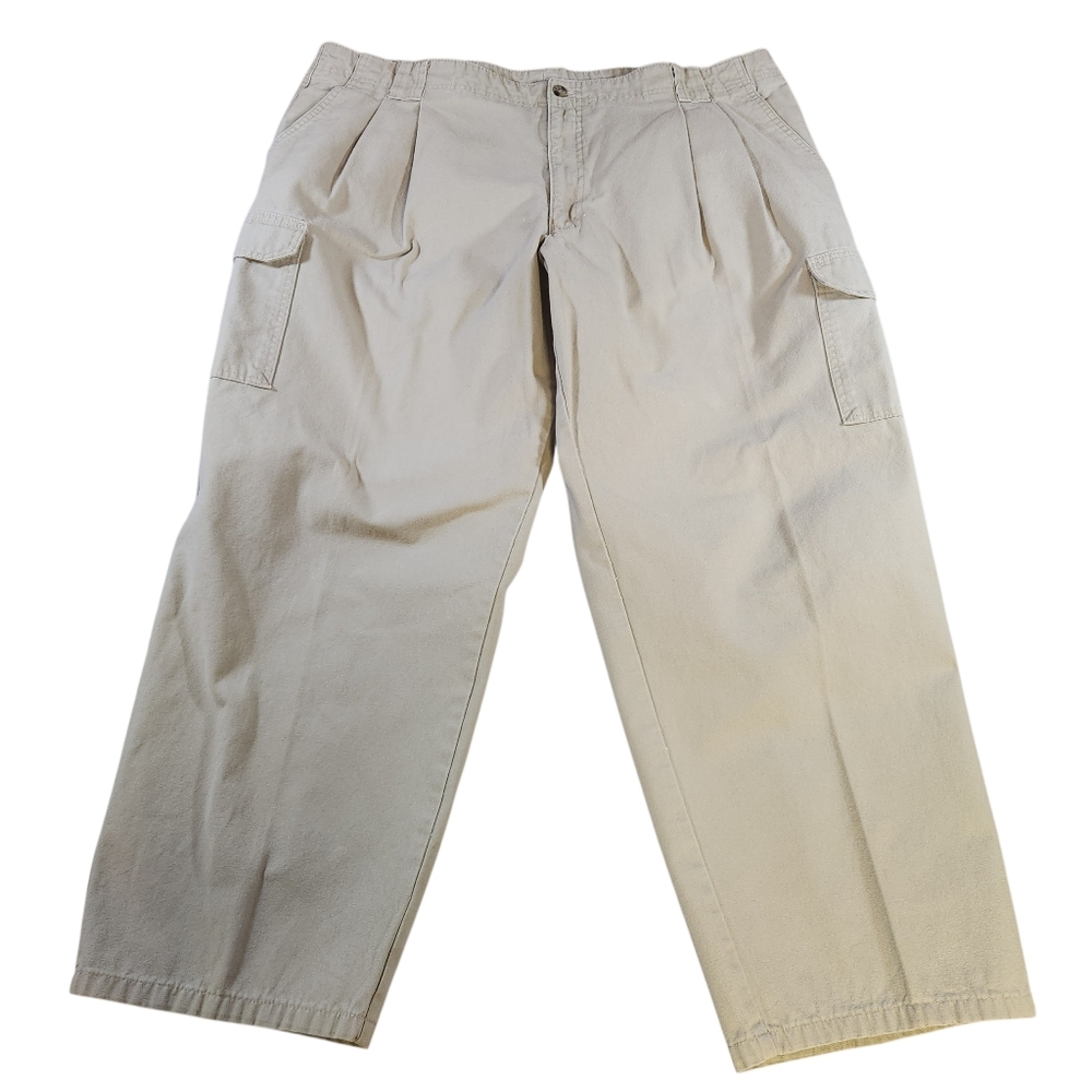 Vintage Y2K Woolrich Men's 40x30 Cargo Pants Tan Khaki Pleated Tapered Cotton